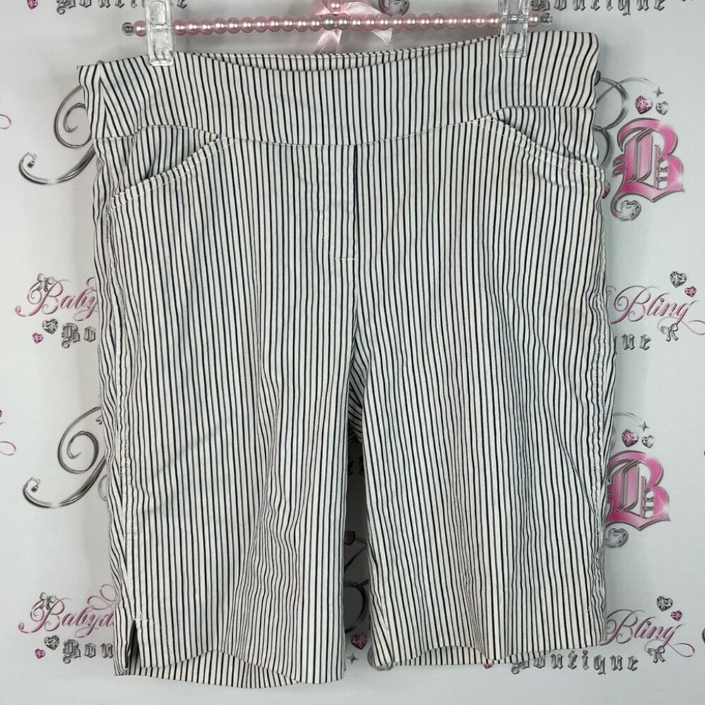 Hilary Radley shorts long style Black and White Striped Women's Bermudas